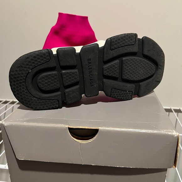 Balenciaga Speed Trainer
Rose Hortensia (Women's) - Picture 4 of 5